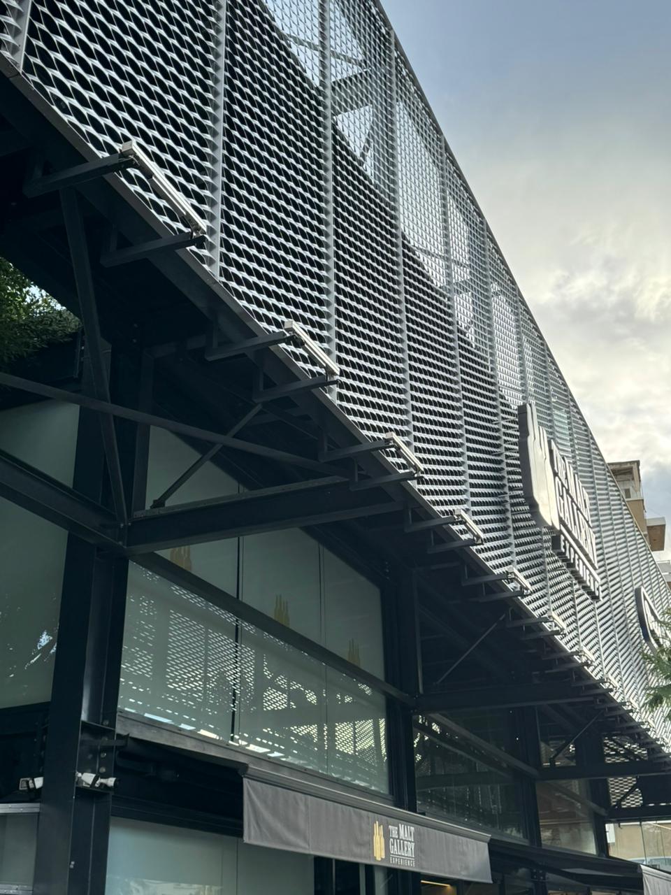 Speed in implementation and lower cost in construction, Steel construction: An effective architectural style within safer and modern design